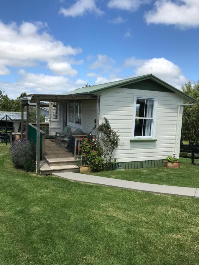 Tui Cottage Te Arai Экстерьер фото