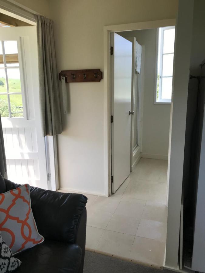 Tui Cottage Te Arai Экстерьер фото