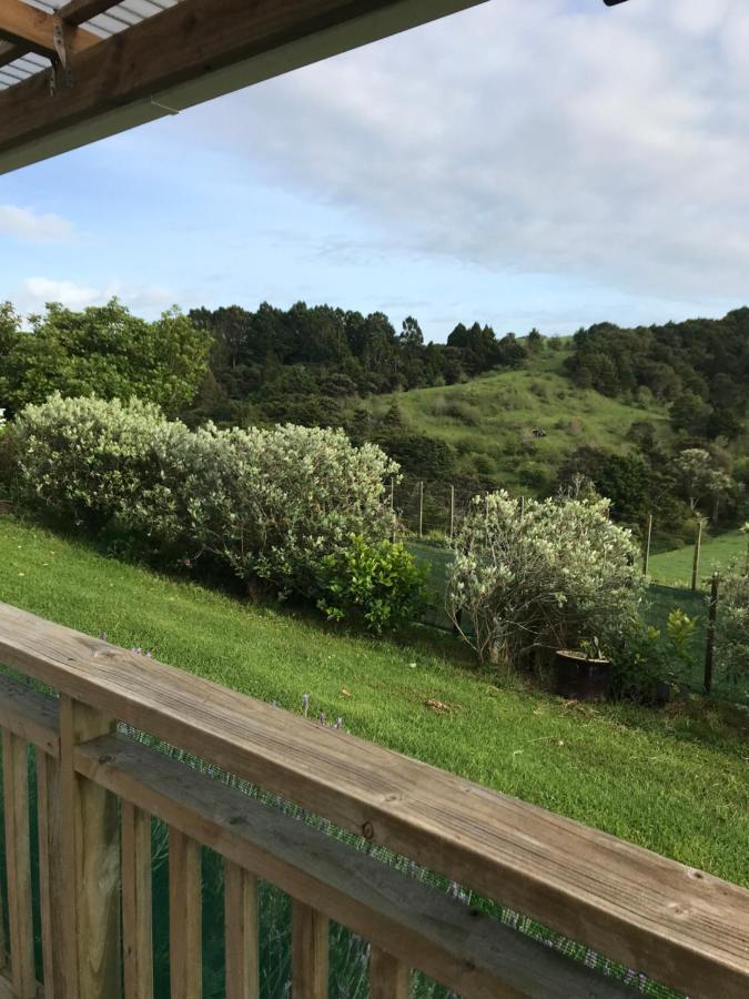 Tui Cottage Te Arai Экстерьер фото